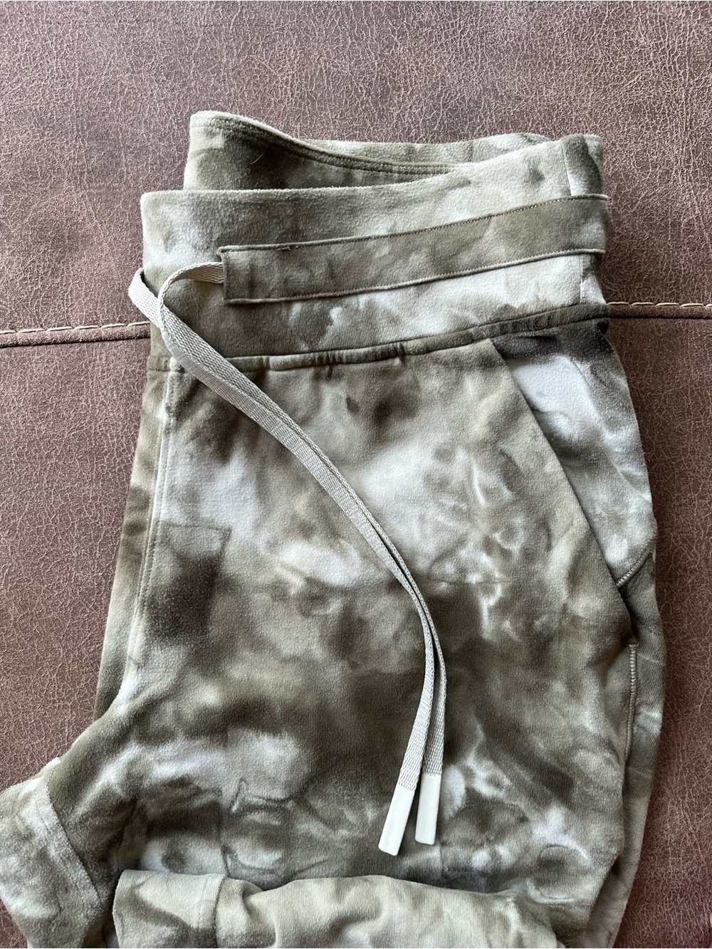Lululemon high rise joggers